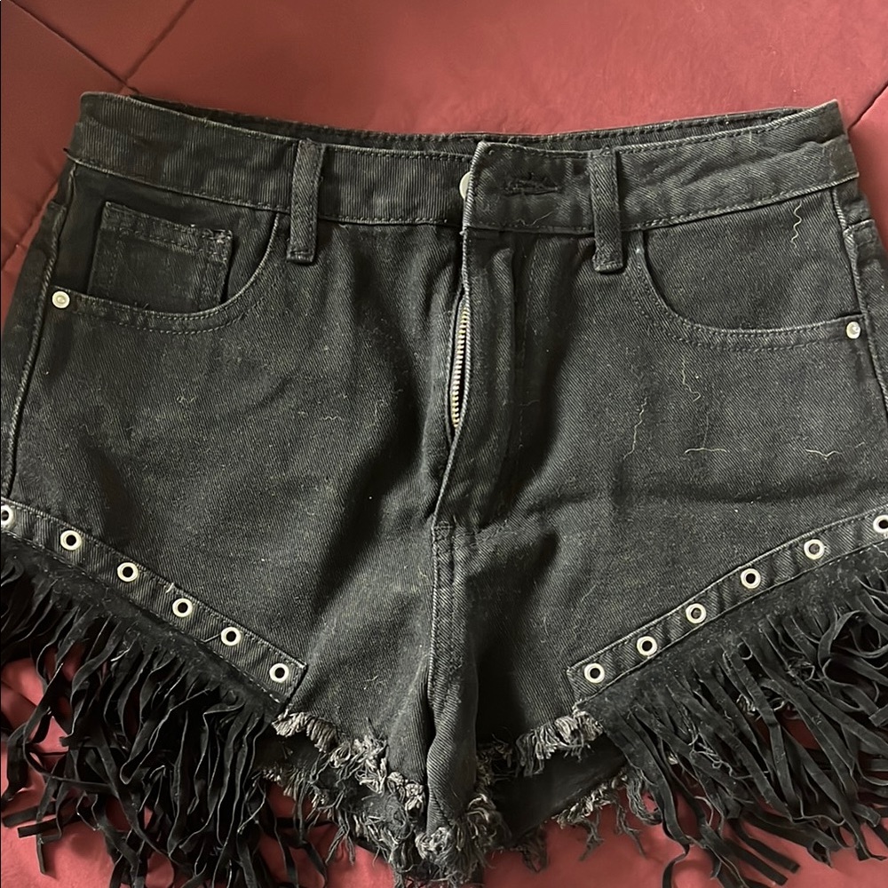SHEIN Black High-Waisted Jean Shorts with Distressed Frayed Hem